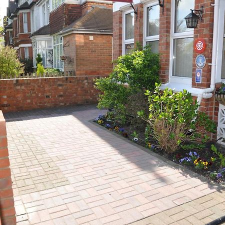 Chandos Premier Folkestone Exterior foto